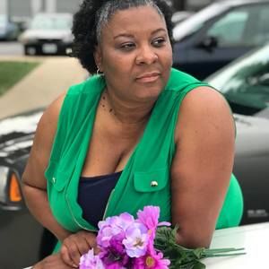 Meet your Posher, Yolonda